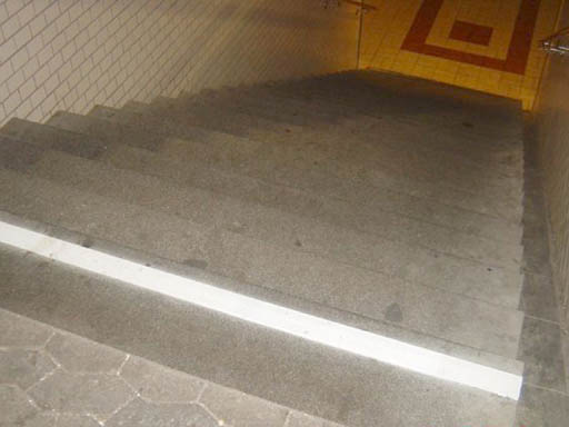 Kontraststreifen, Bahnhof, Nürnberg