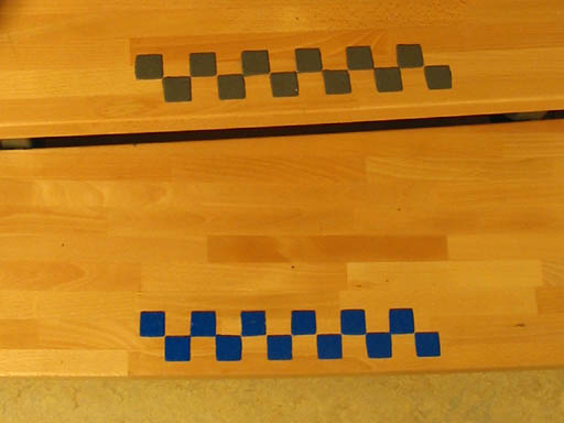 Farbbeispiele, Antirutschbeschichtung auf Holz